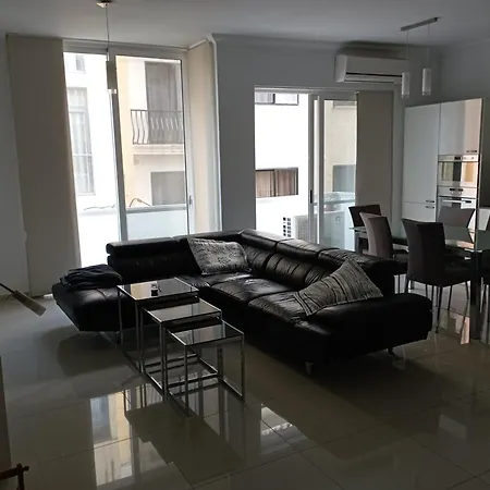 Appartement In San Julijans